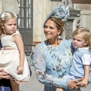 Dass Prinzessin Madeleine von Schweden, hier mit Ehemann Chris O'Neill und ihren Kindern Prinzessin Leonore und Prinz Nicolas, wieder in ihre Heimat zurückkehrt, darf bezweifelt werden. Dass Prinzessin Madeleine von Schweden, hier mit Ehemann Chris O'Neill und ihren Kindern Prinzessin Leonore und Prinz Nicolas, wieder in ihre Heimat zurückkehrt, darf bezweifelt werden.