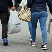 Auch an diesem Sonntag haben wieder viele Geschäfte für Sie geöffnet. Auch an diesem Sonntag haben wieder viele Geschäfte für Sie geöffnet.