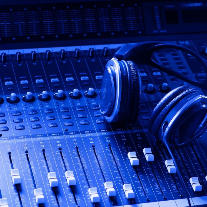 Britischer Star-DJ tot mit nur 56 Jahren Britischer Star-DJ tot mit nur 56 Jahren (Foto)