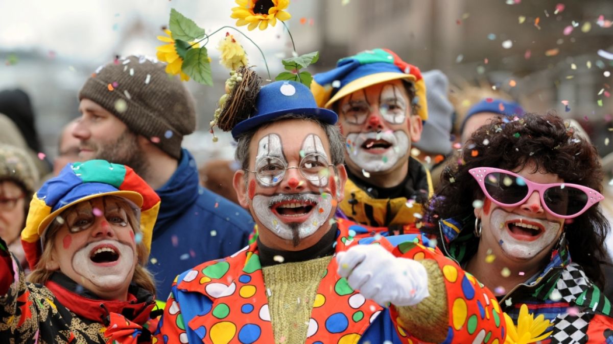 Beim diesjährigen Karneval herrscht trotz trüber Wetteraussichten Partystimmung. (Foto)