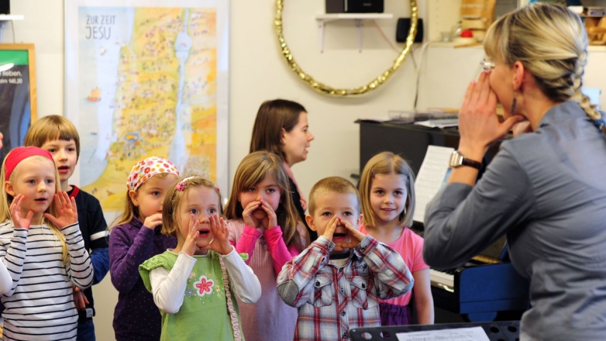 Kindergartenkinder in Sachsen sollen bald arabische Lieder singen und hören. (Symbolfoto) (Foto)
