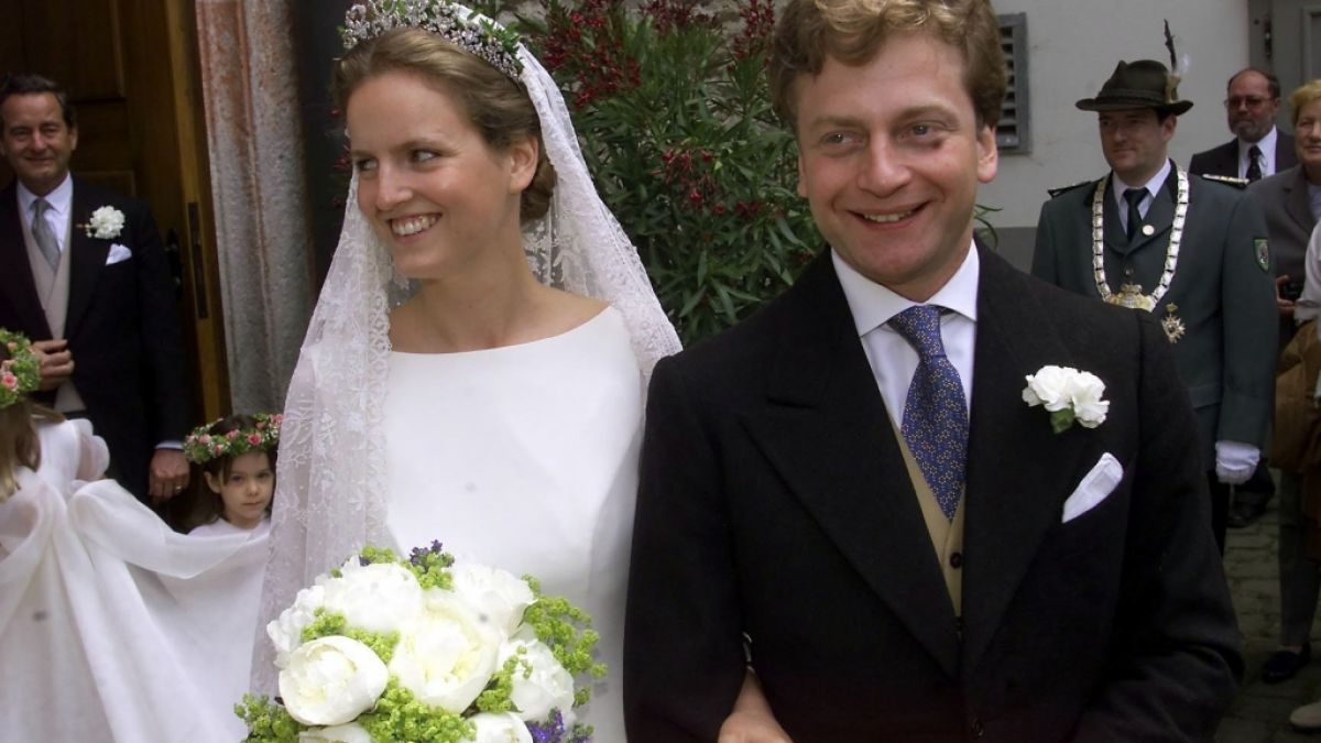 Prinzessin Filippa zu Sayn-Wittgenstein heiratete ihre große Liebe Graf Vittoria Mazzetti d'Albertis am 10. Juni 2001. Gut drei Monate später starb die Frischvermählte bei einem schrecklichen Unfall. (Foto)