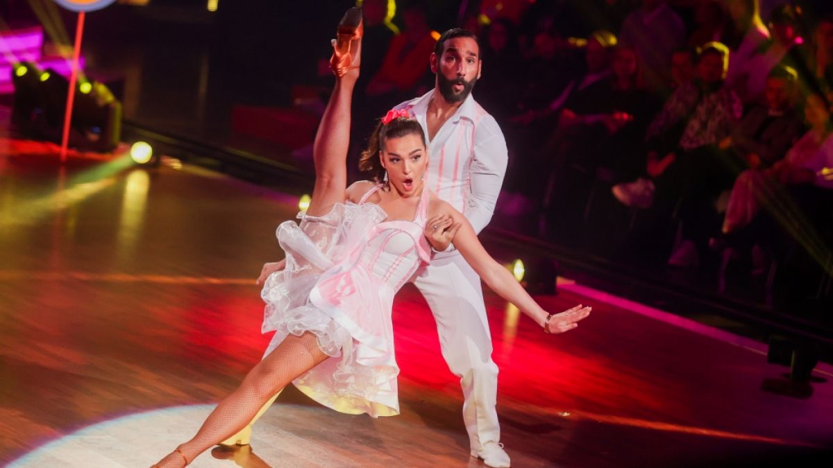 "Let's Dance"-Kandidatin Lili Paul-Roncalli und Massimo Sinató werden in der 3. Live-Show am 13.03. einen Slowfox tanzen. (Foto)