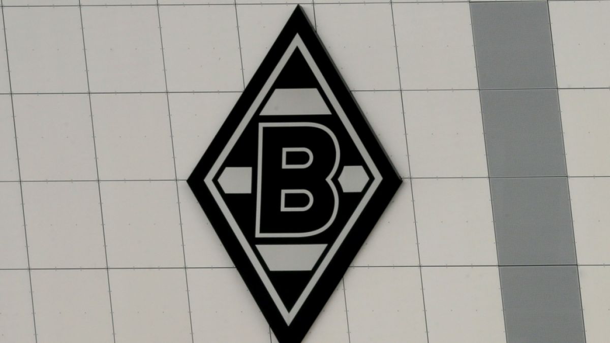 Das Wappen von Borussia Mönchengladbach prangt über dem Borussia-Park. (Symbolbild) (Foto)