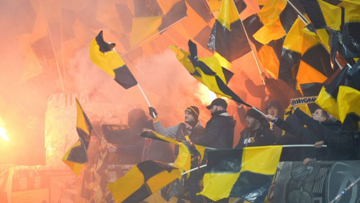 Leidenschaftlich fiebern die Fans von Dynamo Dresden mit ihrem Verein. (Symbolbild) (Foto)
