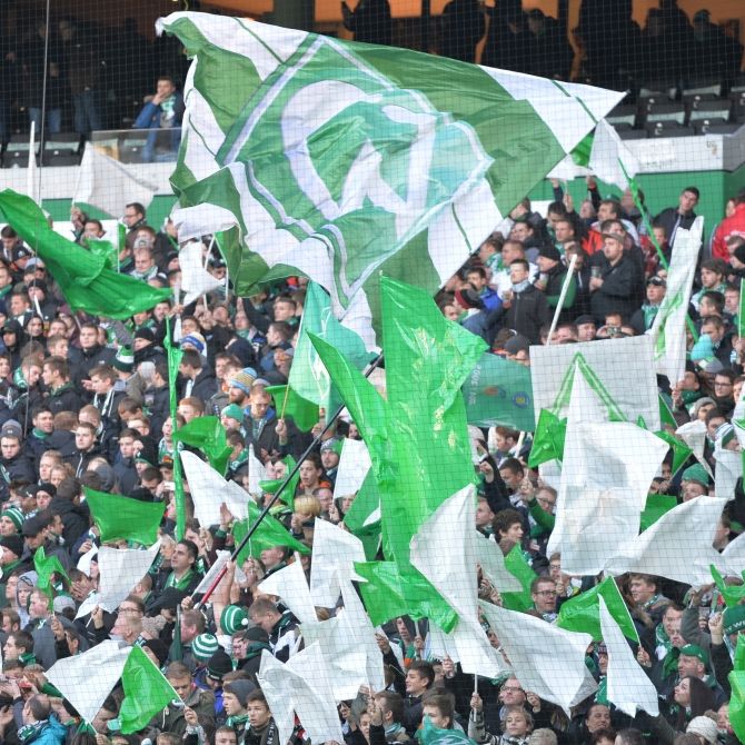 SV Werder Bremen  gewinnt gegen Karlsruhe klar