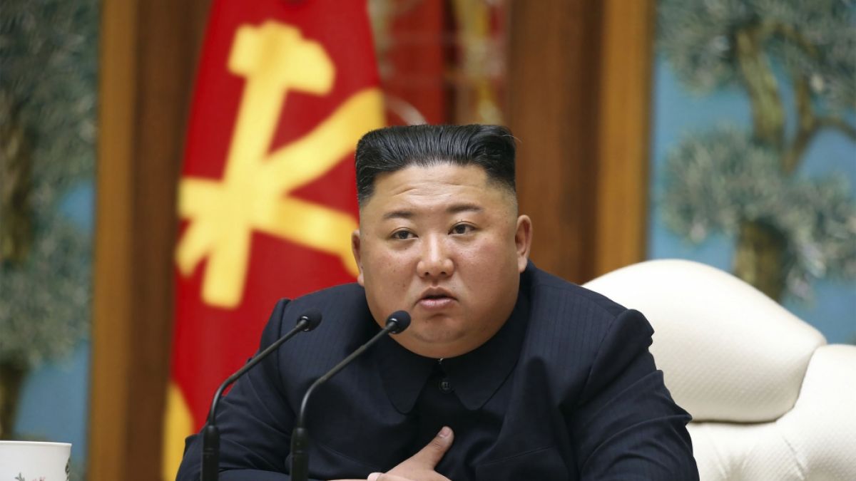 Kim Jong Un soll es nach einer Operation sehr schlecht gehen. (Foto)