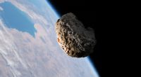 Am Freitag (24.04.2020) schrammt ein Asteroid sehr nah an der Erde vorbei.