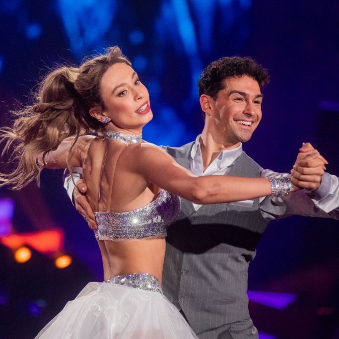 "Let's Dance"-Star hüllenlos! DAFÜR braucht sie keine Kleidung "Let's Dance"-Star hüllenlos! DAFÜR braucht sie keine Kleidung (Foto)