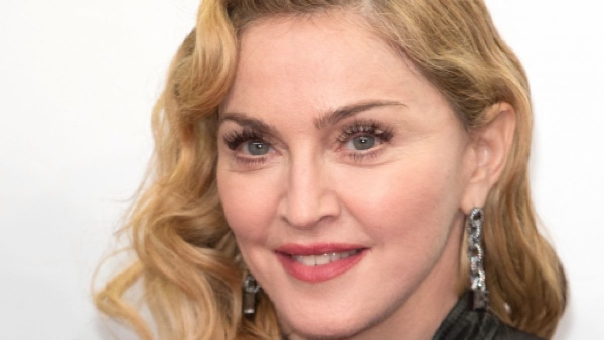 Madonna schockt Fans mit irrer Fotoreihe: Ist sie verrückt geworden in der Isolation? (Foto)