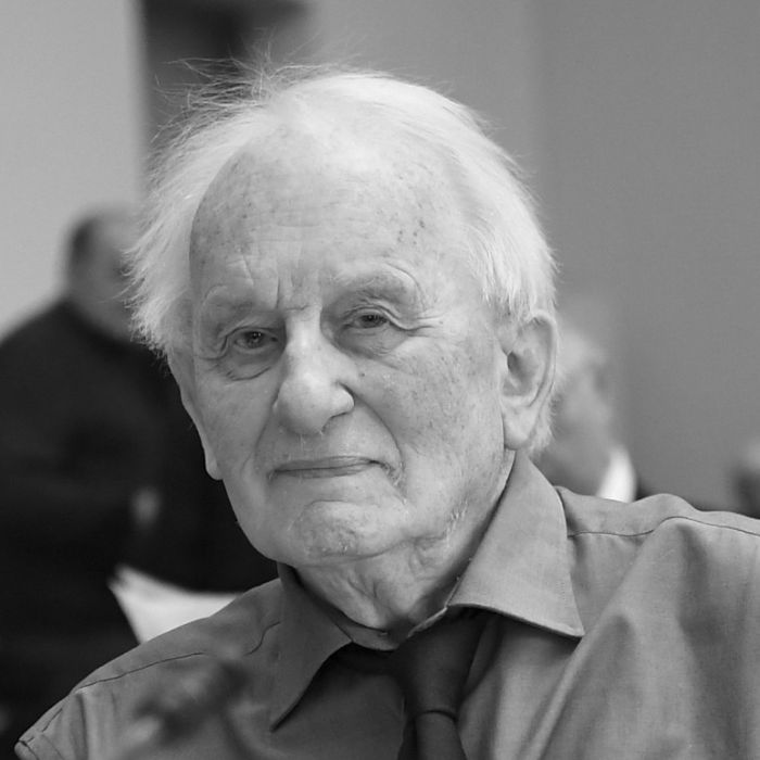 Todes-Drama! Schriftsteller (89) ist unerwartet gestorben Todes-Drama! Schriftsteller (89) ist unerwartet gestorben (Foto)