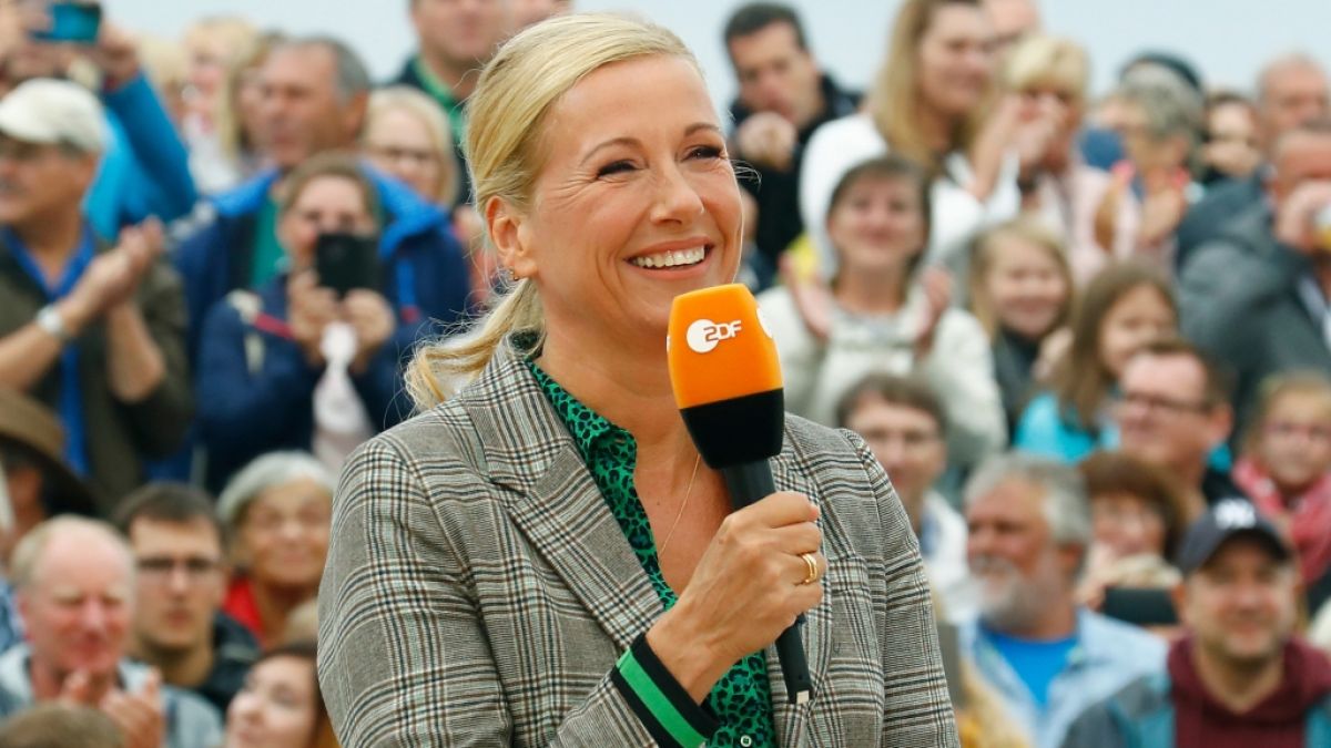 So amüsierte sich Twitter über die neueste Ausgabe des "ZDF Fernsehgartens" am 17. Mai mit Andrea Kiewel. (Foto)