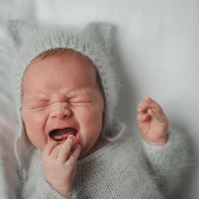 Schwere Hirnschäden! Vater schüttelt Baby (6 Wochen) tot Schwere Hirnschäden! Vater schüttelt Baby (6 Wochen) tot (Foto)