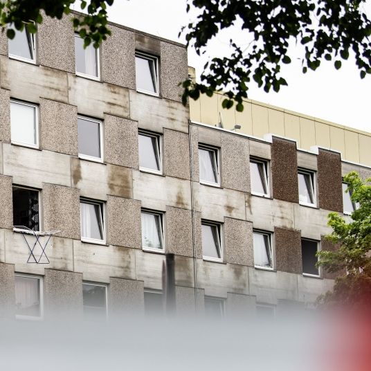 700 Menschen unter Quarantäne! Göttinger Hochhaus abgeriegelt 700 Menschen unter Quarantäne! Göttinger Hochhaus abgeriegelt (Foto)