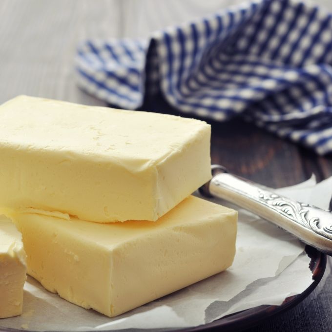 Rückruf wegen Listerien! Hersteller warnt vor DIESER Butter
