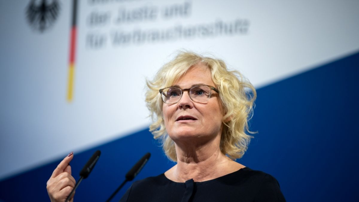 Bundesjustizministerin Christine Lambrecht (SPD) hat konkrete Pläne zur Verschärfung des Strafrechts bei Kindesmissbrauch und sogenannter Kinderpornografie vorgelegt. (Foto)