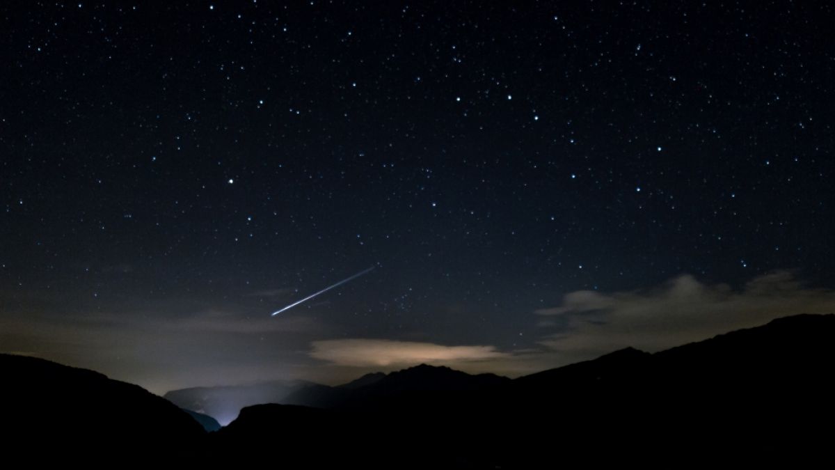 Mitte Juli kann man die ersten Perseiden am Nachthimmel beobachten. (Foto)