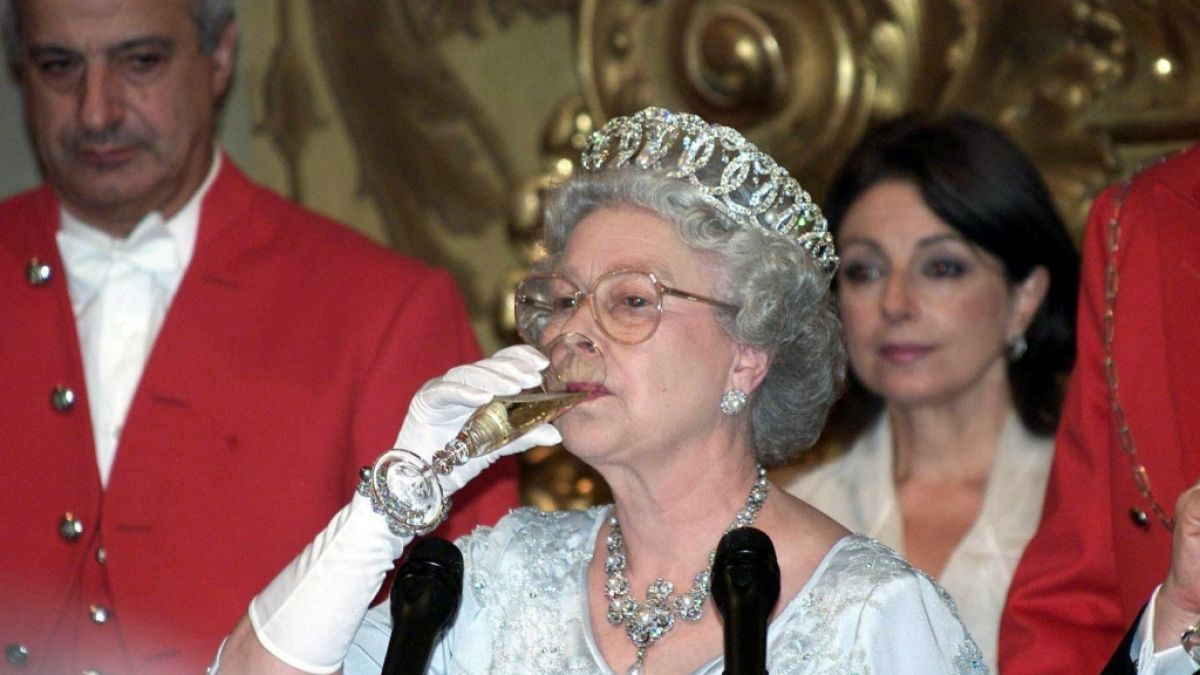 Royals-Fans aufgepasst: Queen Elizabeth II. verkauft jetzt Gin. (Foto)