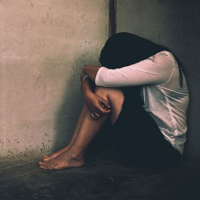 Monatelang vergewaltigt! Mädchen (16) bekommt Baby von Stiefvater