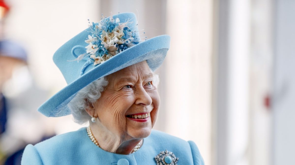 Im Vergleich zu Meghan Markle hat Queen Eilizabeth II. in den Royal-News der Woche allen Grund zur Freude. (Foto)