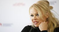 Pamela Anderson zeigt sich nackt im Netz.