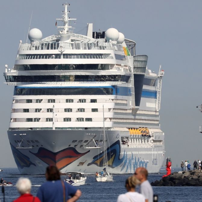 Schock für Kreuzfahrtschiff Aida! Crewmitglieder mit Corona infiziert