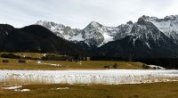 Beim Wandern im Karwendelgebirge in Tirol ist eine 47-jährige Deutsche tödlich verunglückt (Symbolbild).