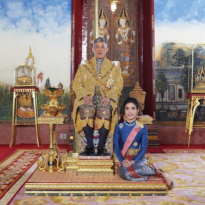 Geliebte von Thai-Monarch Rama X. erst verstoßen, dann begnadigt (Foto)