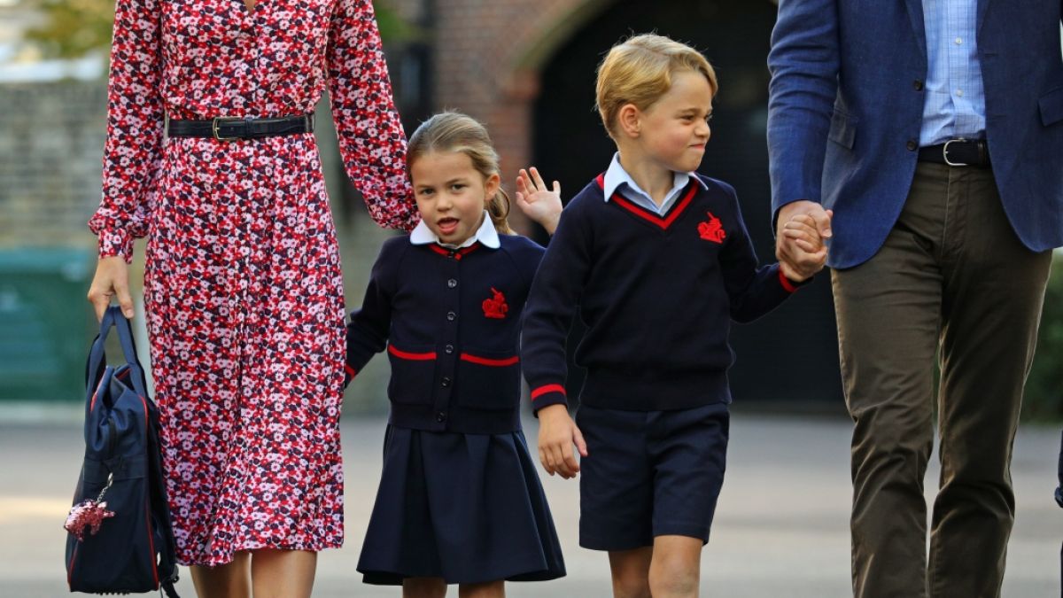 Prinzessin Charlotte und Prinz George kehren zum neuen Schuljahr an ihre Schule zurück. So werden die Mini-Royals von ihren Mitschülern genannt! (Foto)