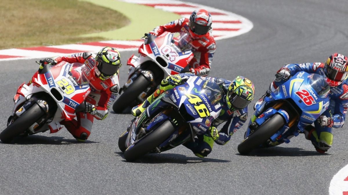 Beim MotoGP-Rennen zum Großen Preis von Katalonien liefern sich die Motorrad-Piloten eine erbitterte Schlacht. (Foto)