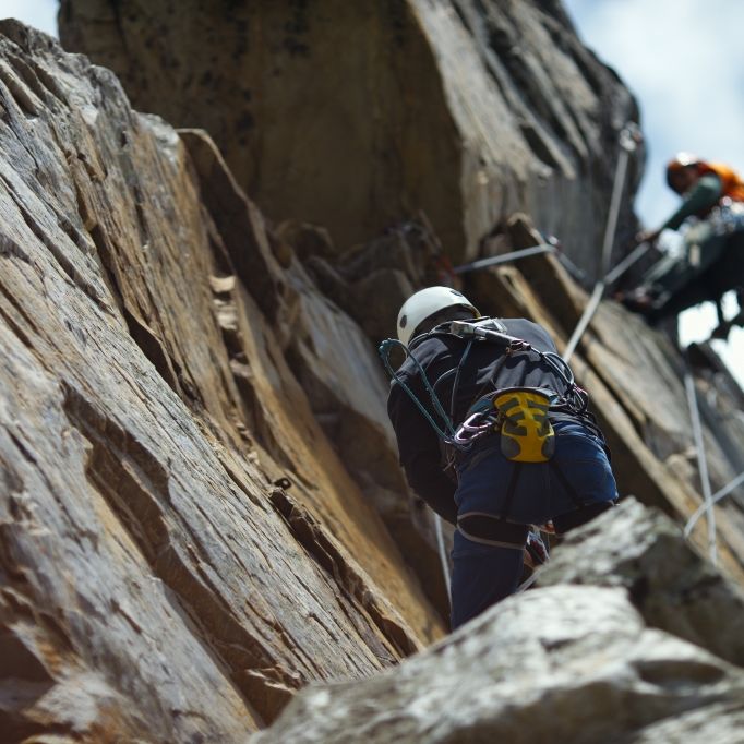 Seil durchtrennt! Kletterer (34) stürzt 45 Meter in den Tod