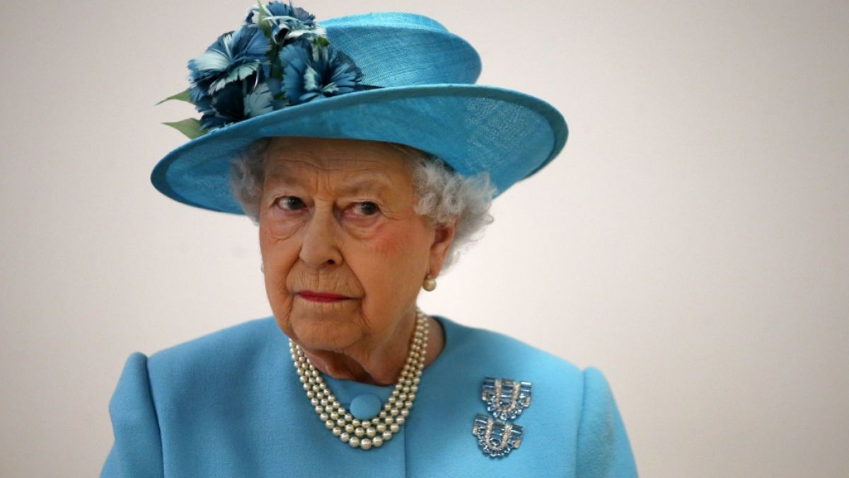 Das dürfte Queen Elizabeth II. gar nicht witzig finden: Die Corona-Krise beutelt das königliche Konto gewaltig. (Foto)