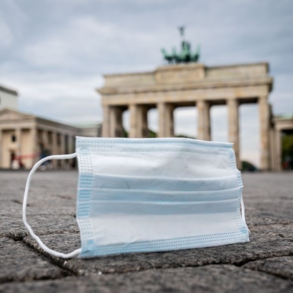 Über 2500 neuer Fälle! Jugendliche feiern Corona-Party in Berlin Über 2500 neuer Fälle! Jugendliche feiern Corona-Party in Berlin (Foto)