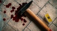 Eine junge Mutter hat in Russland ihre dreijährige Tochter mit einem Hammer erschlagen (Symbolbild).