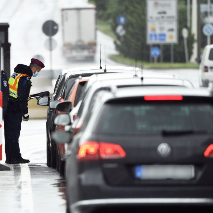 62 Infizierte und 4 Tote nach Corona-Ausbruch in Laichinger Seniorenheim 62 Infizierte und 4 Tote nach Corona-Ausbruch in Laichinger Seniorenheim (Foto)