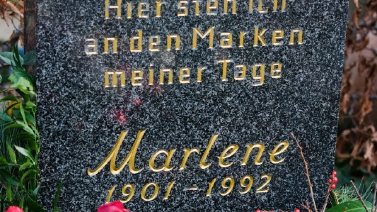 Marlene Dietrich fand auf dem auf dem III. Städtischen Friedhof Schöneberg in der Stubenrauchstraße in Berlin ihre letzte Ruhestätte. (Foto)