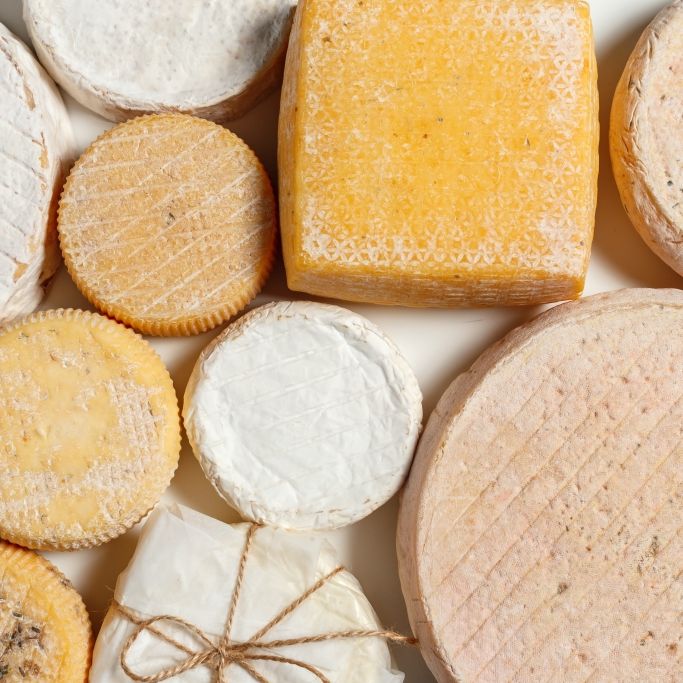 Mit Listerien verseucht! Hersteller ruft DIESEN Käse zurück