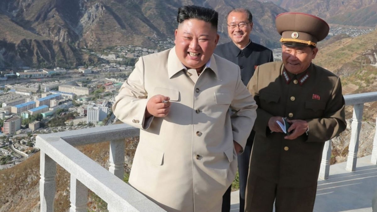 Kim Jong-un ist wieder aufgetaucht. (Foto)
