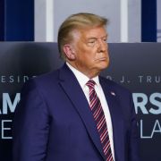 Mitten während der Videoschalte des G20-Gipfels twitterte Donald Trump - und sorgte auf Twitter für Gelächter. Mitten während der Videoschalte des G20-Gipfels twitterte Donald Trump - und sorgte auf Twitter für Gelächter.