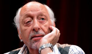 wallpapers Karl Dall 1960 sean connery karl dall diego maradona