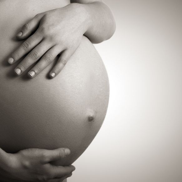 Fehlgeburt! Dieb tritt Schwangerer in den Bauch - Baby tot Fehlgeburt! Dieb tritt Schwangerer in den Bauch - Baby tot (Foto)