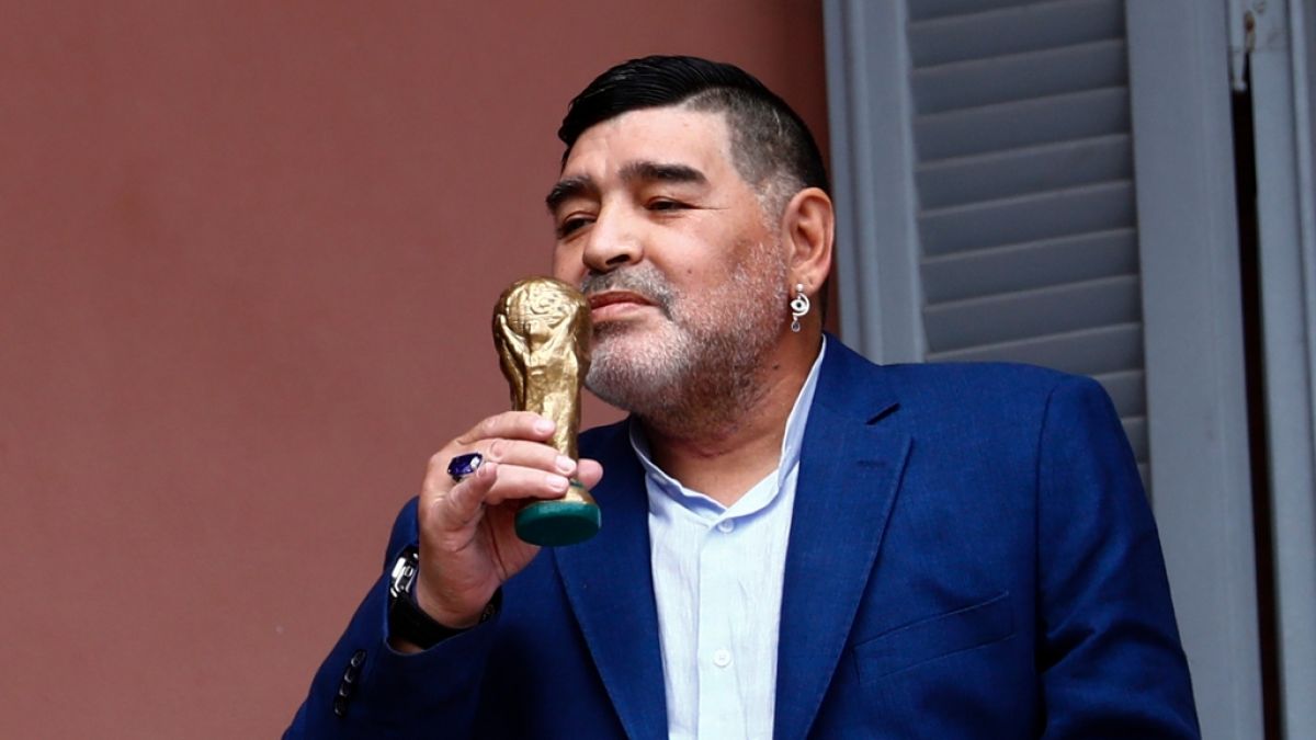 Der Tod von Diego Maradona sorgt weiterhin für Schlagzeilen. (Foto)