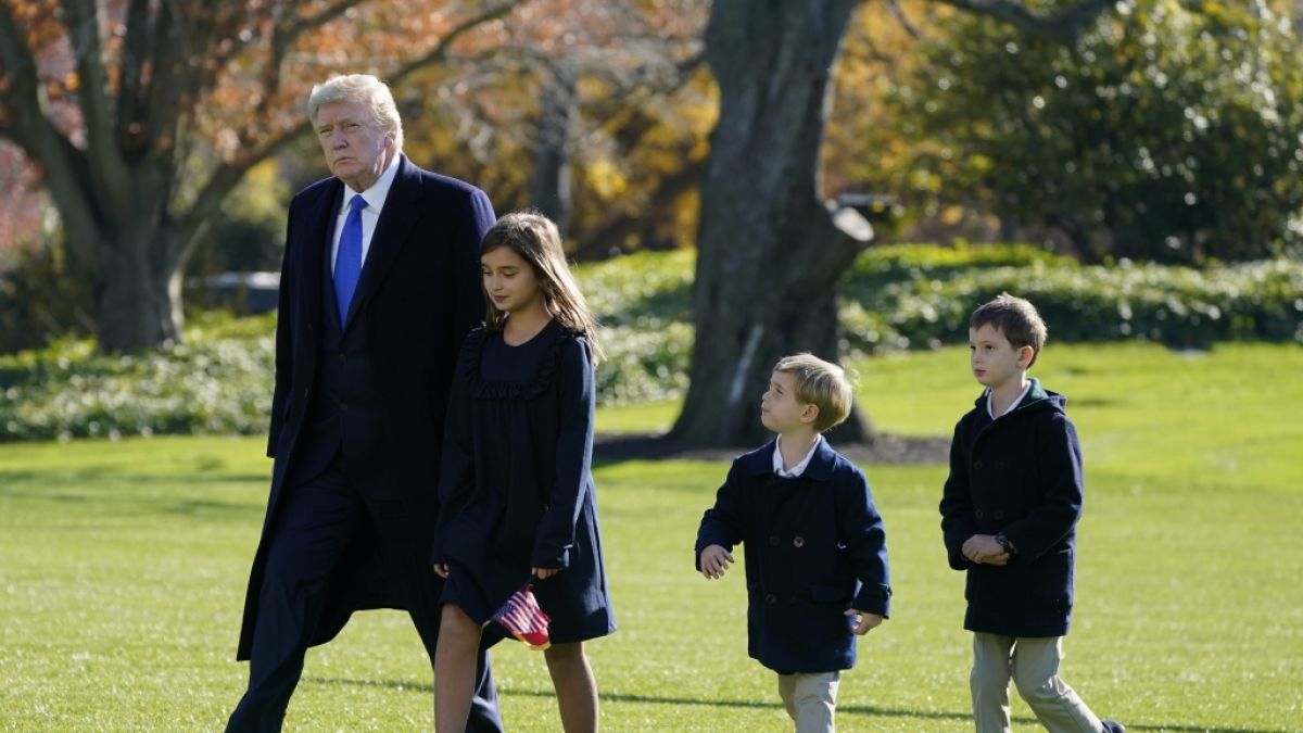 Hat Donald Trump seine Enkelkinder nur benutzt, um sein Image aufzupolieren? (Foto)