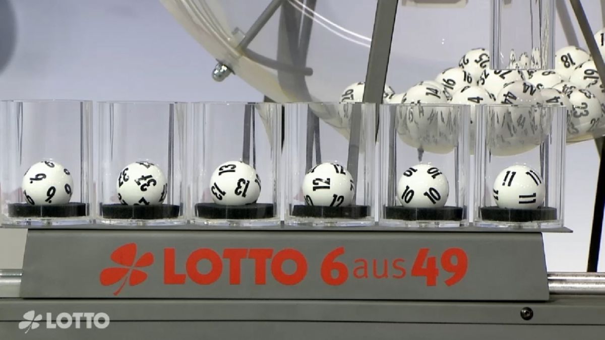 Die Lotto-Kugeln entscheiden heute, ob der Jackpot bei Lotto am Mittwoch geknackt wird (Foto)