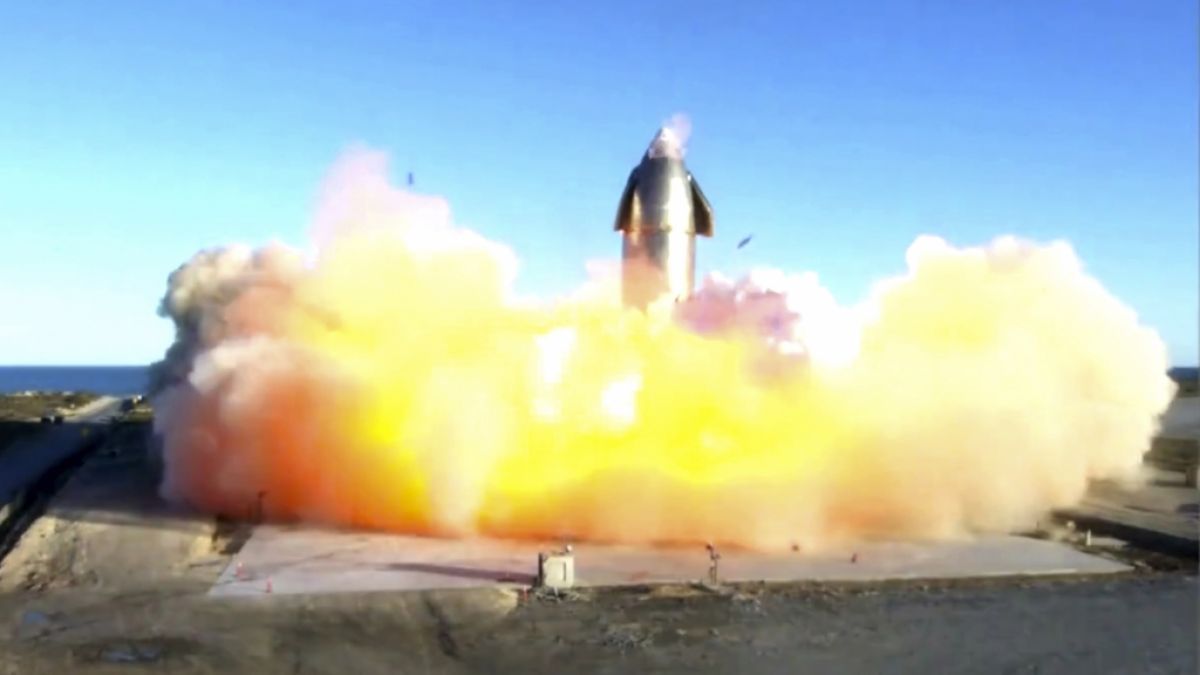 Dieses von SpaceX zur Verfügung gestellte Videostandbild zeigt die Explosion einer Rakete der Raumfahrt-Firma SpaceX bei der Landung. (Foto)