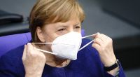 Angela Merkel fordert härtere Maßnahmen im Kampf gegen die Corona-Pandemie.
