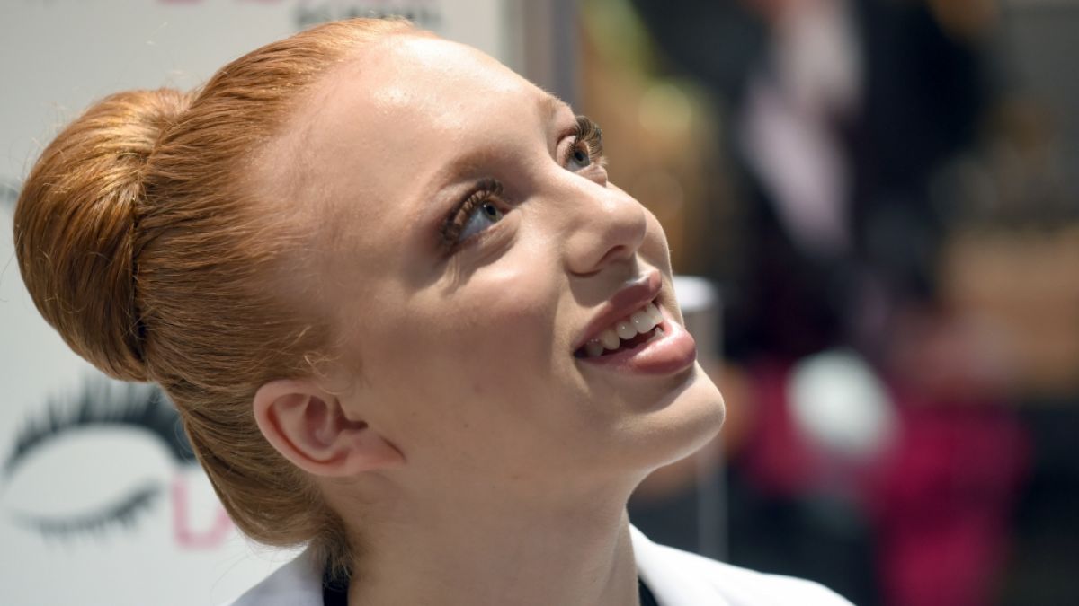 Model Anna Ermakova, Tochter von Boris Becker, sorgt mal wieder mit einem sexy Schnappschuss für Schnappatmung. (Foto)