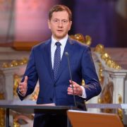 Sachsens Ministerpräsident Michael Kretschmer (CDU) hält eine Verlängerung des Corona-Lockdowns für unvermeidbar. Sachsens Ministerpräsident Michael Kretschmer (CDU) hält eine Verlängerung des Corona-Lockdowns für unvermeidbar.