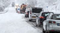 Schneefälle können an den kommenden Tagen für Chaos auf den Straßen sorgen.