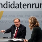 Im Rennen um den CDU-Bundesvorsitz verspürt Nordrhein-Westfalens Ministerpräsident Armin Laschet (CDU) wachsende Zustimmung für sich.
